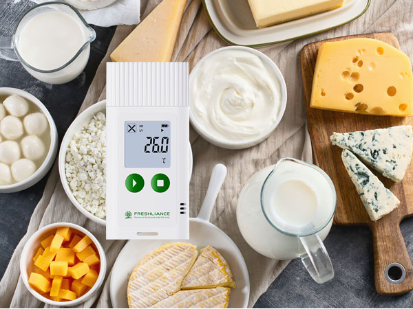 Dairy temperature data tracker with replaceable battery
